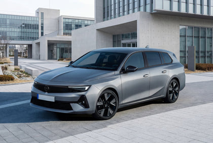 Opel Astra Sportstourer PHEV charging cable