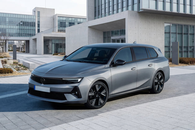 Opel Astra Sportstourer PHEV charging cable