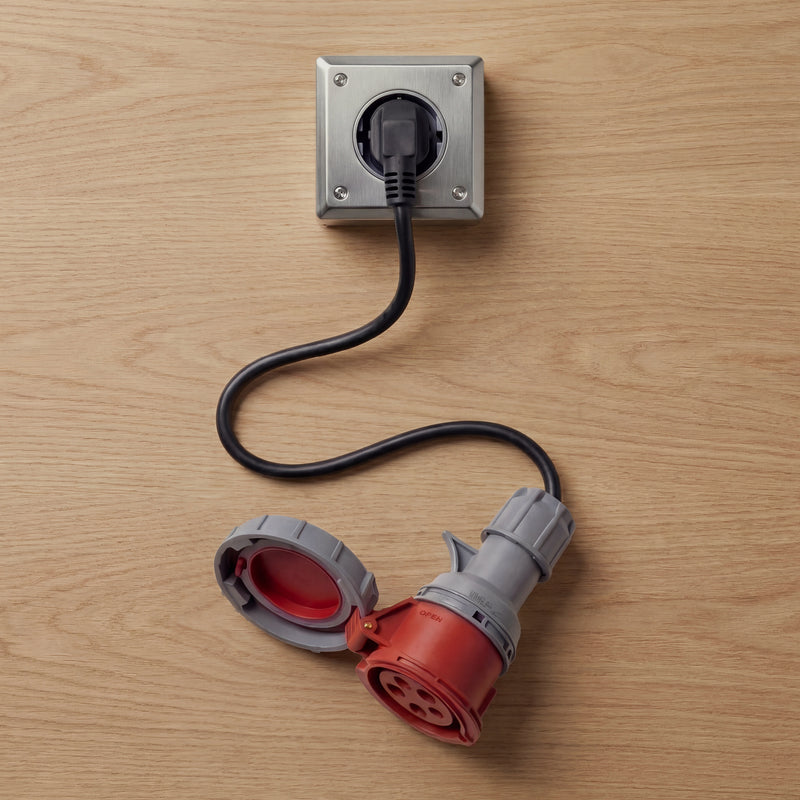 32A 5-pole commando to Schuko Adapter