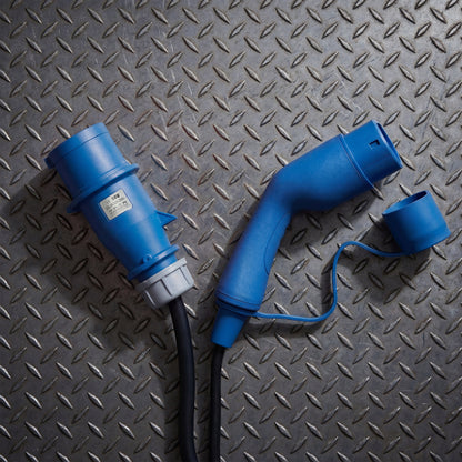 Voldt® Portable EV charger commando plug | 1 phase | 8A - 32A | 7.4kW + APP