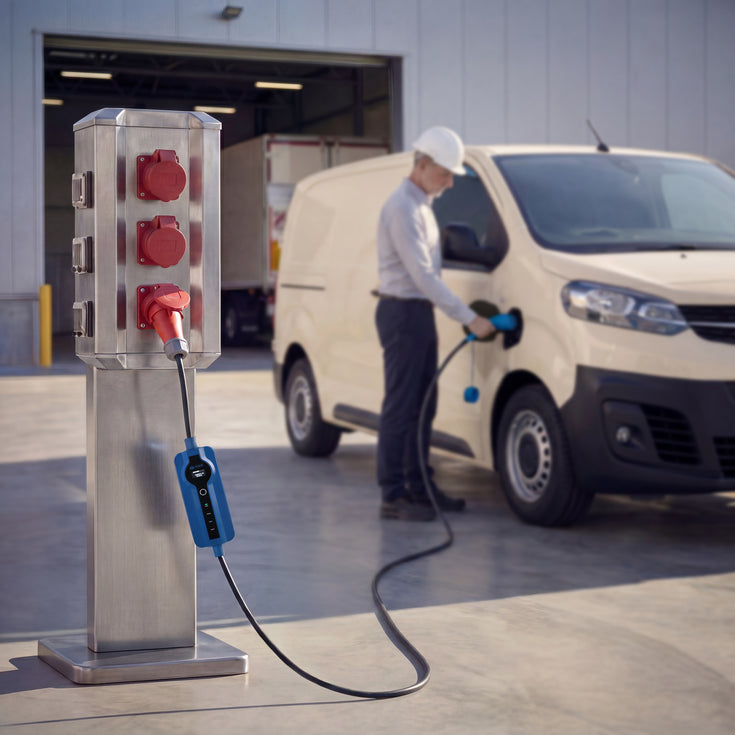 Voldt® Portable EV charger commando plug | 3 phase | 8A - 16A | 11kW + APP