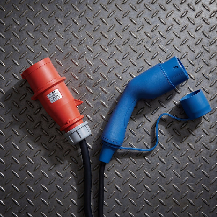 Voldt® Portable EV charger commando plug | 3 phase | 8A - 16A | 11kW + APP